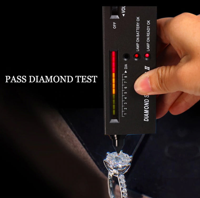 verschil-moissanite-diamant-test